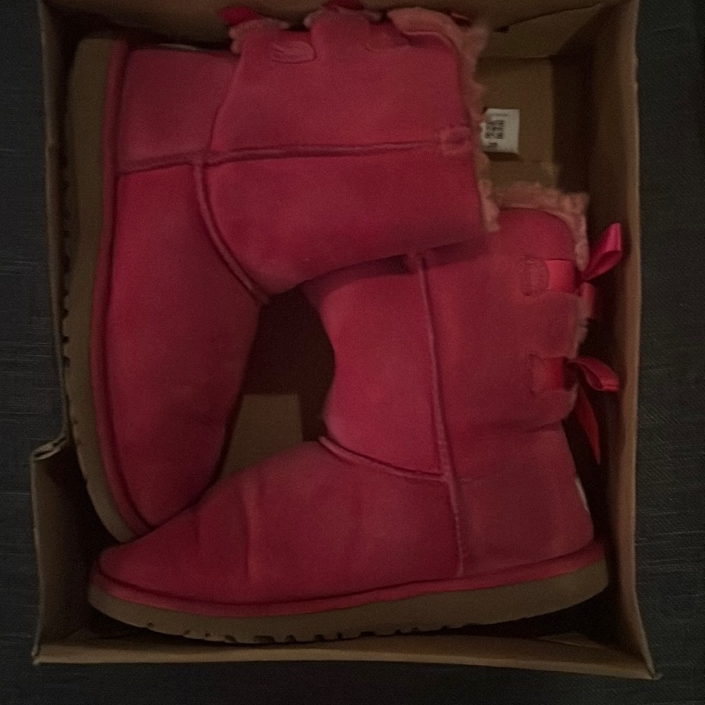 Ugg Bailey Bow- Pink